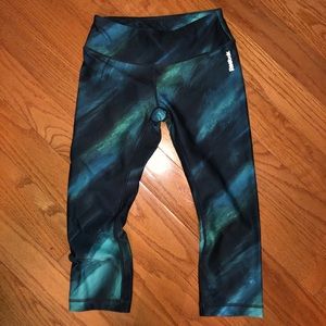 Reebok capris workout leggings